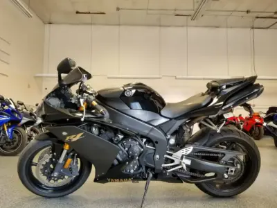 2008 Yamaha R1 Raven