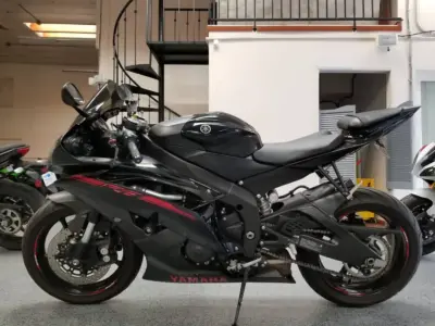 2015 Yamaha R6 Raven