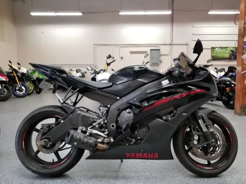 2015 Yamaha R6 Raven