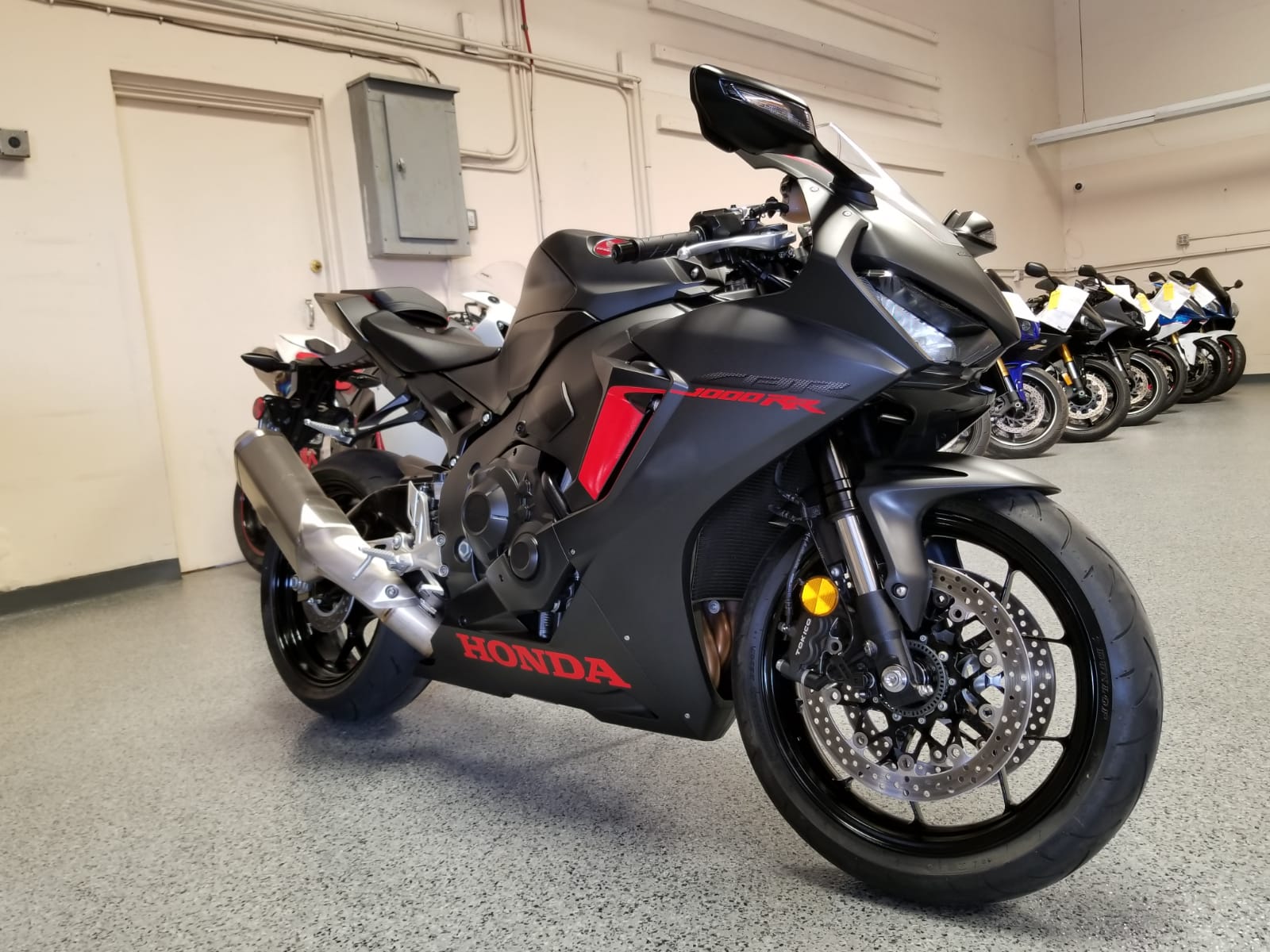 2017 Honda CBR1000RR ABS - 1000 Miles | AK Motors