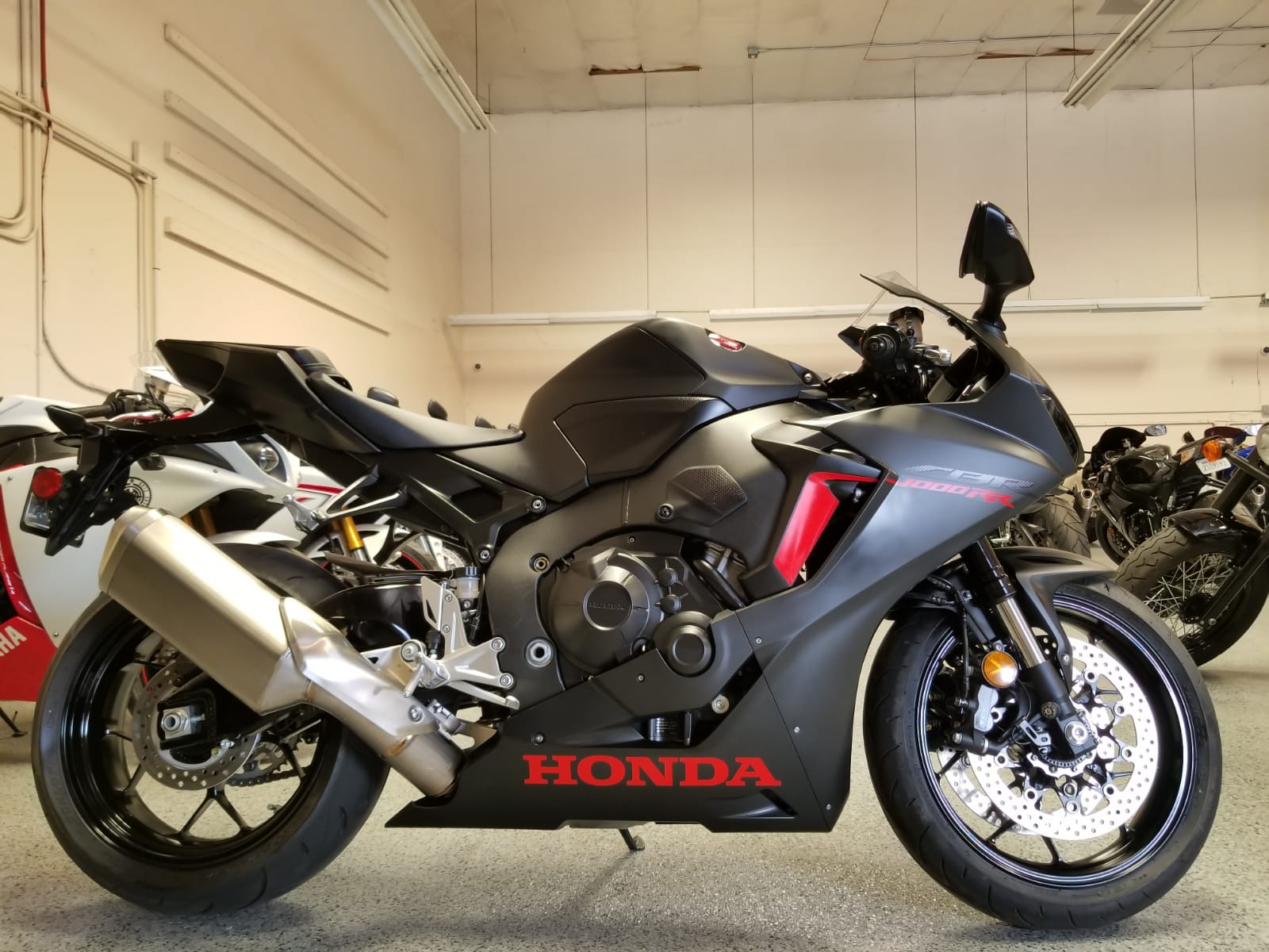 2017 Honda CBR1000RR ABS - AK Motors