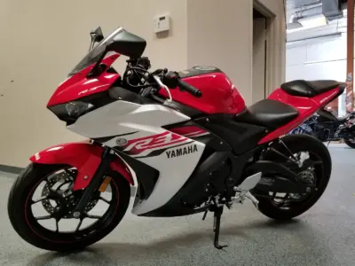 2015 Yamaha R3