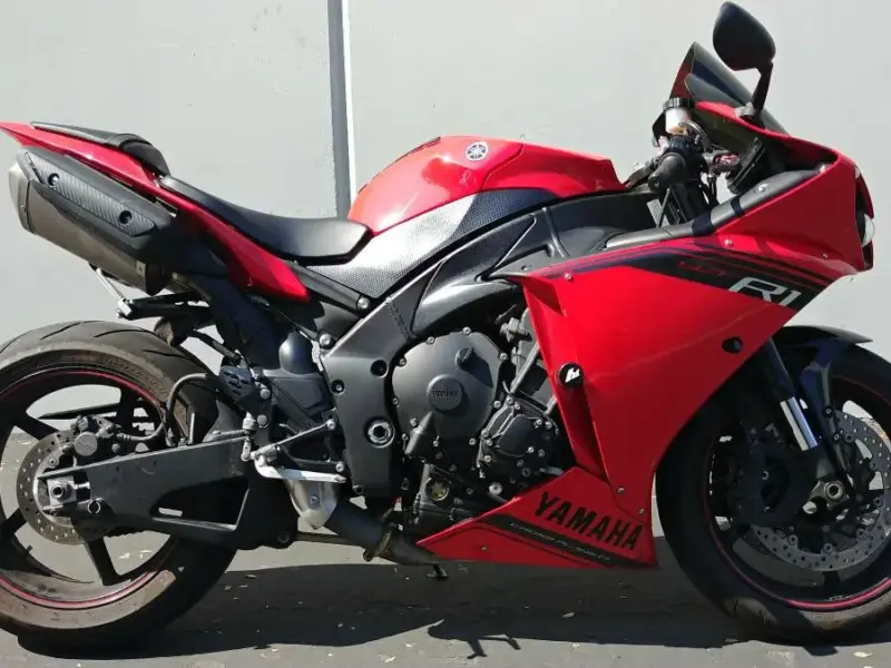 2014 Yamaha R1 Crossplane