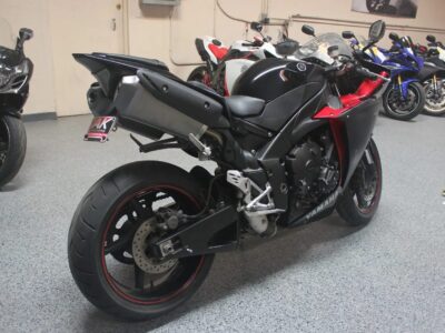 2009 Yamaha R1 Crossplane