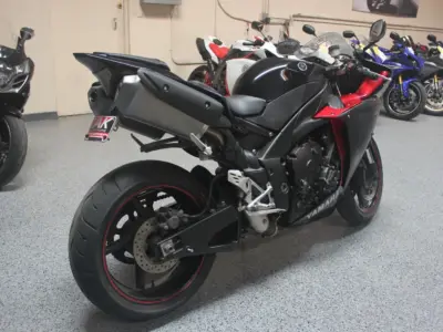 2009 Yamaha R1 Crossplane