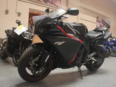 2009 Yamaha R1 Crossplane