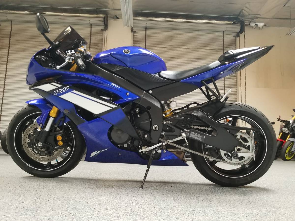 2012 Yamaha R6 - 18000 Miles 