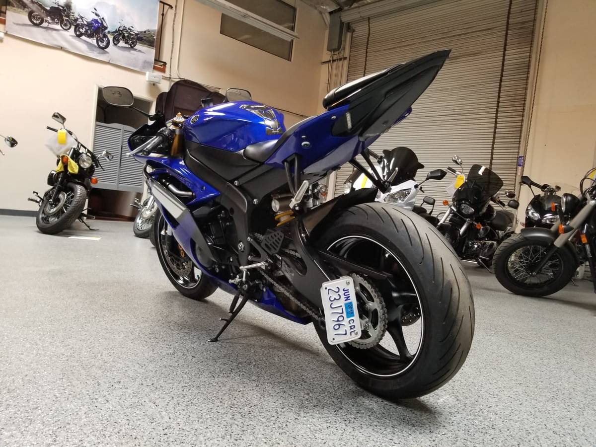 2012 Yamaha R6 - AK Motors