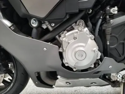 2016 Yamaha R1