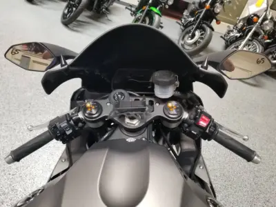 2016 Yamaha R1