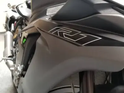2016 Yamaha R1