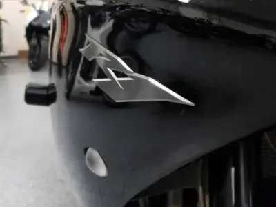 2010 Yamaha R1 Crossplane Raven