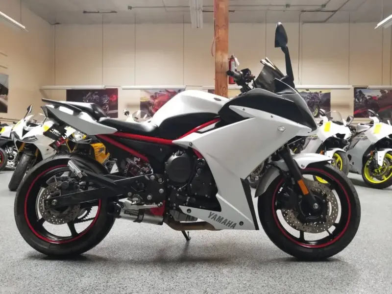 2013 Yamaha FZ6R