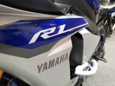 2015 Yamaha R1