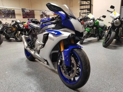 2015 Yamaha R1