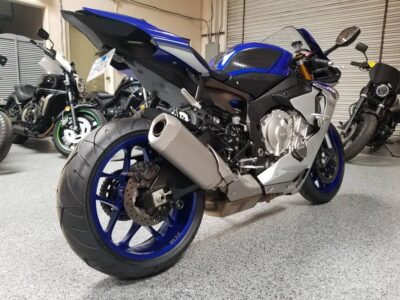 2015 Yamaha R1