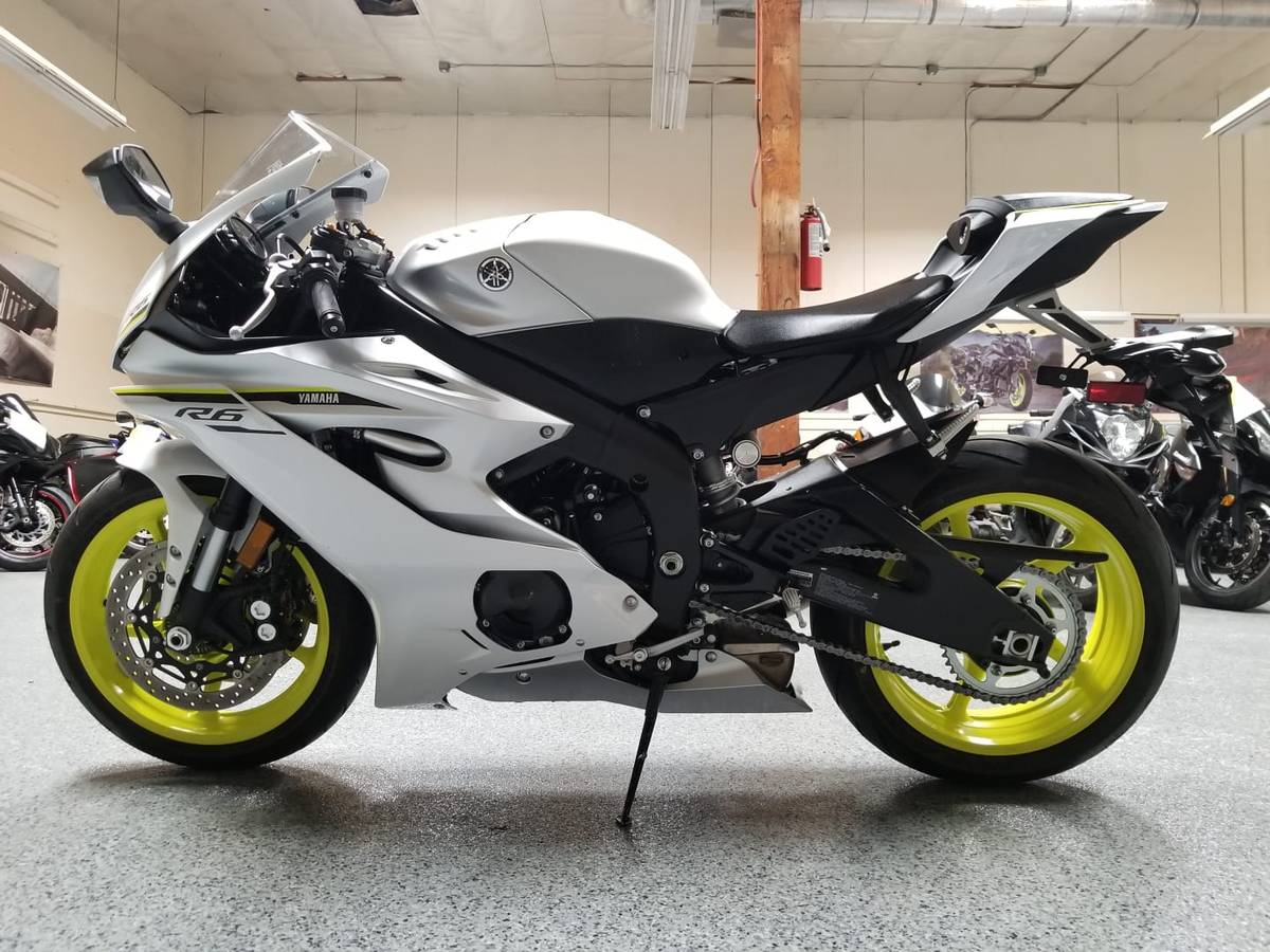 2017 Yamaha R6 ABS AK Motors
