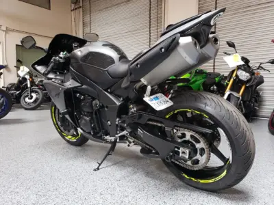 2013 Yamaha R1 Crossplane