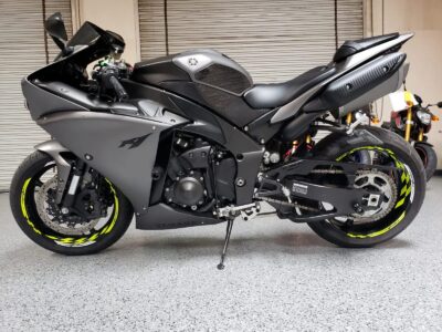 2013 Yamaha R1 Crossplane
