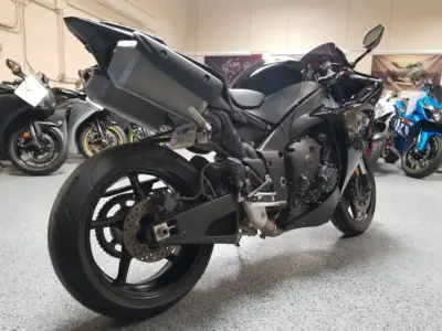 2012 Yamaha R1 Crossplane