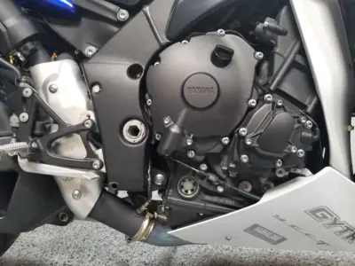 2013 Yamaha R1 Crossplane