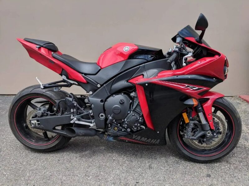 2013 Yamaha R1 Crossplane