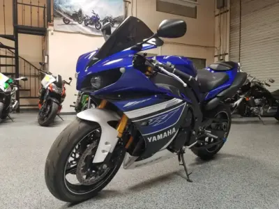 2013 Yamaha R1 Crossplane