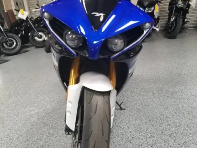 2013 Yamaha R1 Crossplane