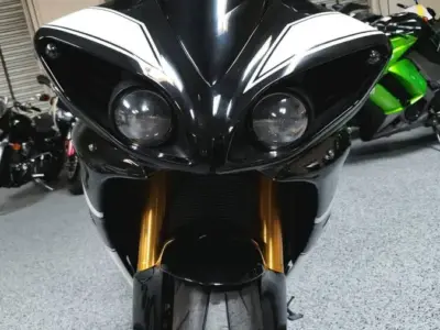 2009 Yamaha R1 Crossplane