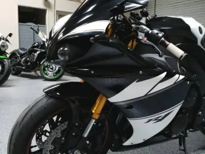 2009 Yamaha R1 Crossplane