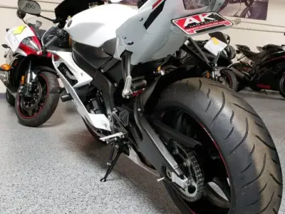 2015 Yamaha R6 Pearl White
