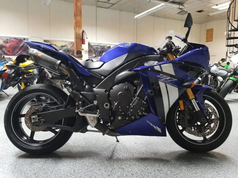 2012 Yamaha R1 Crossplane