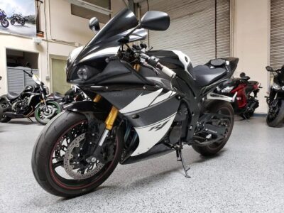 2009 Yamaha R1 Crossplane