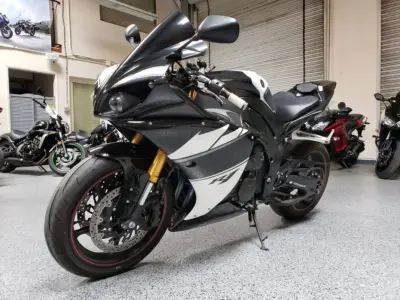 2009 Yamaha R1 Crossplane