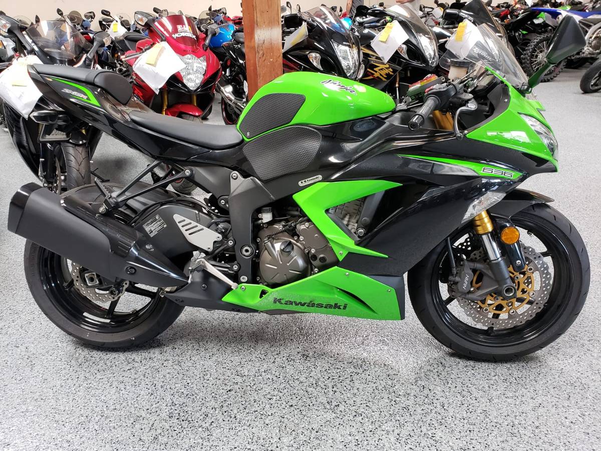 2013 Kawasaki Ninja 636 ZX6R | AK Motors