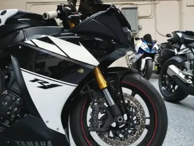 2009 Yamaha R1 Crossplane