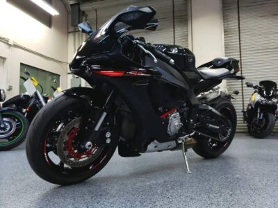 2015 Yamaha R1 Raven