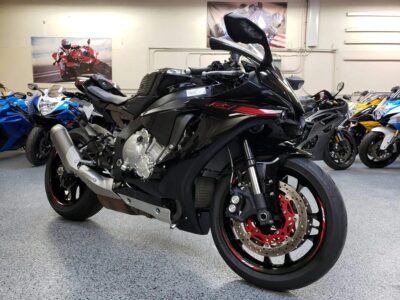 2015 Yamaha R1 Raven