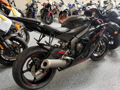 2015 Yamaha R6 Raven