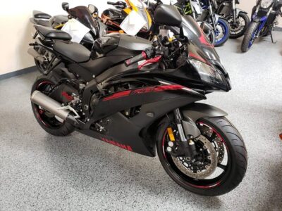 2015 Yamaha R6 Raven