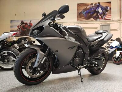 2013 Yamaha R1 Crossplane