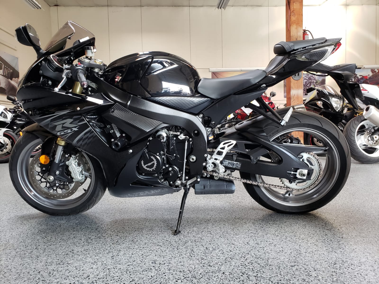 2011 Suzuki GSXR 750 - AK Motors