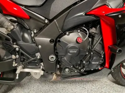 2013 Yamaha R1 Crossplane