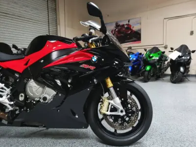 2016 BMW S1000RR Premium Edition + HP4 Forged Wheels