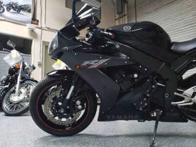 2006 Yamaha R1 RAVEN