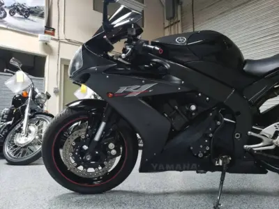 2006 Yamaha R1 RAVEN