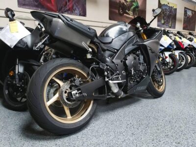 2014 Yamaha R1 Crossplane