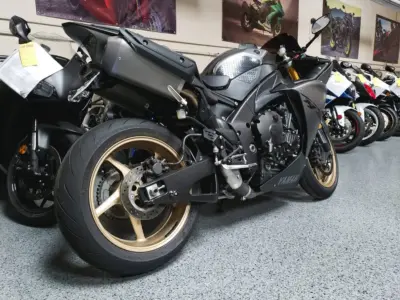 2014 Yamaha R1 Crossplane