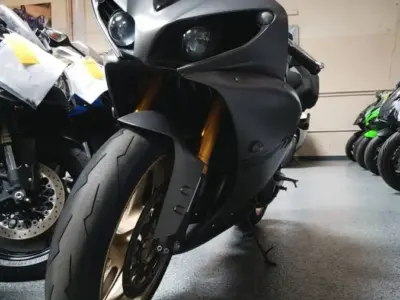 2014 Yamaha R1 Crossplane