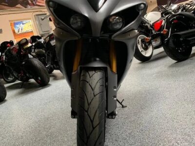 2014 Yamaha R1 Crossplane